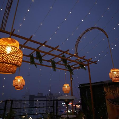 Hotel Silkhouse Premier Danapur Экстерьер фото
