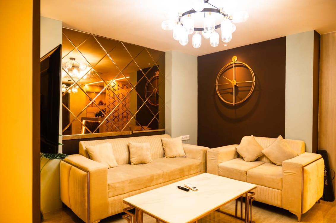 Hotel Silkhouse Premier Danapur Экстерьер фото