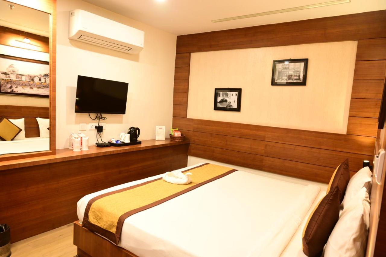 Hotel Silkhouse Premier Danapur Экстерьер фото