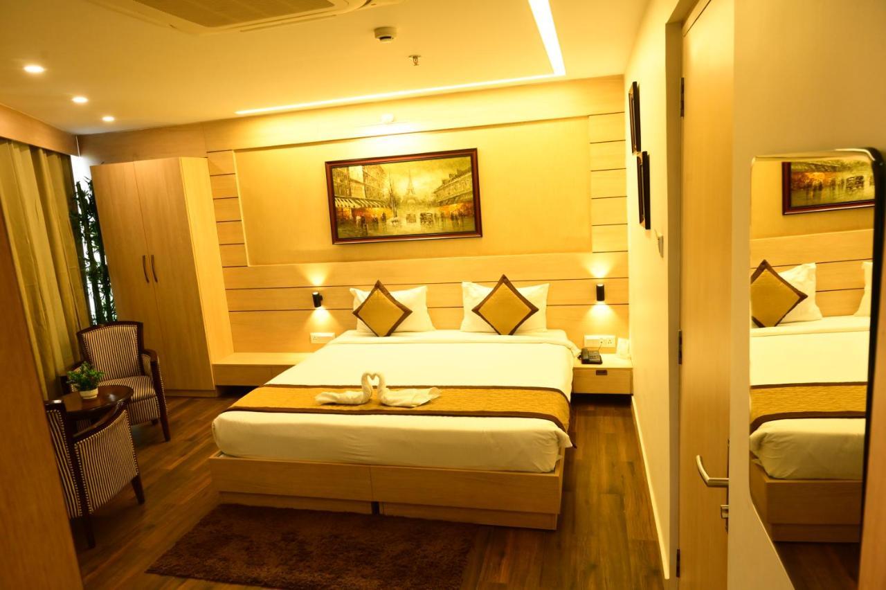 Hotel Silkhouse Premier Danapur Экстерьер фото