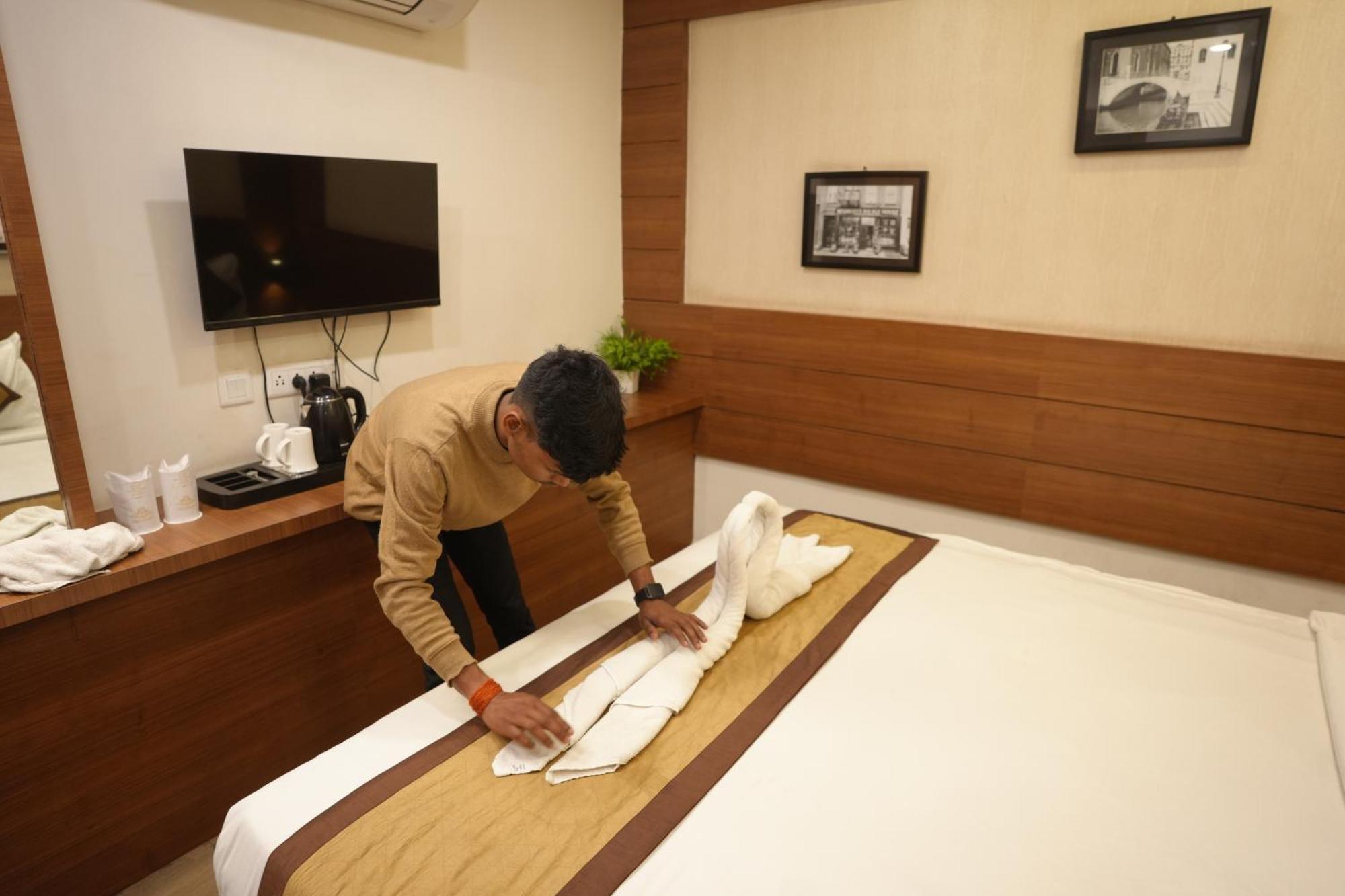 Hotel Silkhouse Premier Danapur Экстерьер фото