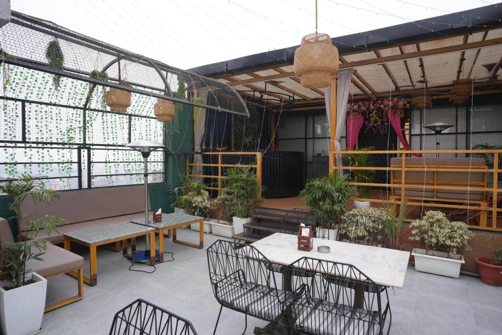 Hotel Silkhouse Premier Danapur Экстерьер фото